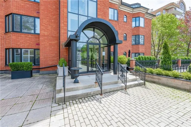 Additional image 4 of 2220 LAKESHORE Rd