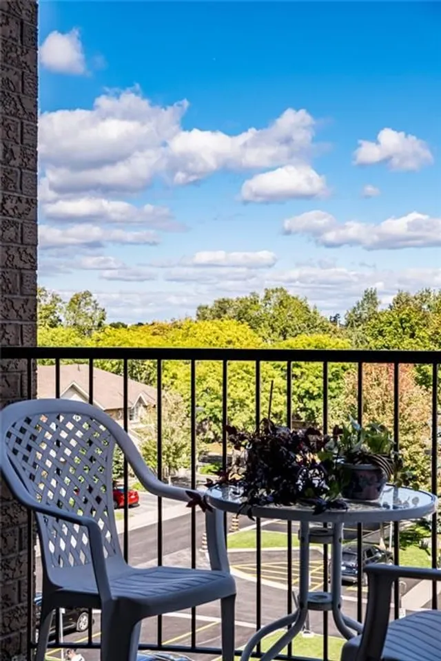 Additional image 27 of 3497 UPPER MIDDLE Rd Unit 409