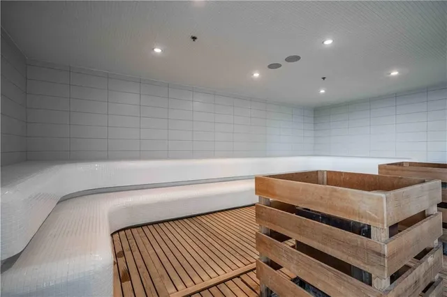 Additional image 37 of 2093 FAIRVIEW St Unit 1702