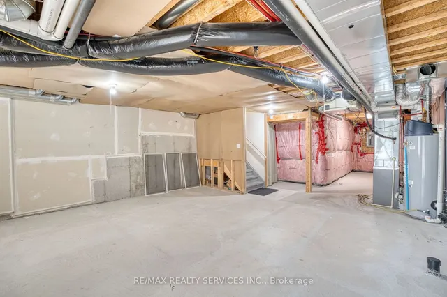 Additional image 11 of 146 Crafter Cres