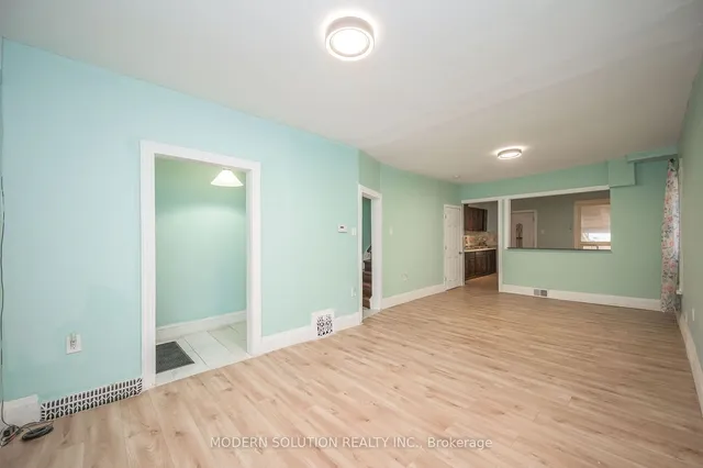 Additional image 28 of 204 Sherman Ave