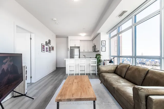 Additional image 17 of 450 Dundas St Unit 702