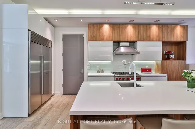 Additional image 12 of 179 Old Yonge St