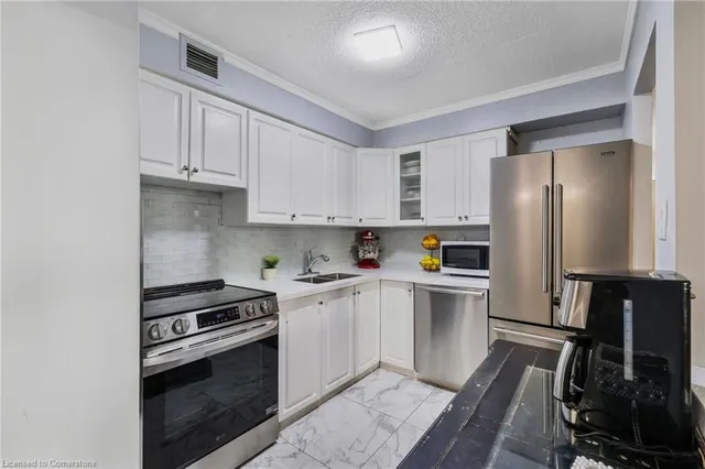 Additional image 16 of 975 Warwick Crt Unit 1107