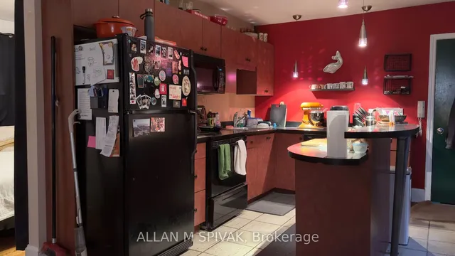 Additional image 13 of 1505 Dupont St