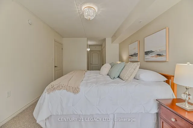 Additional image 23 of 1460 Main St Unit 214