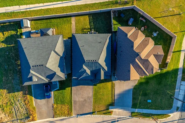 Additional image 39 of 8 CESAR Pl