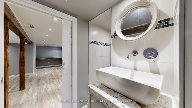 Additional image 31 of 18 Erindale Ave