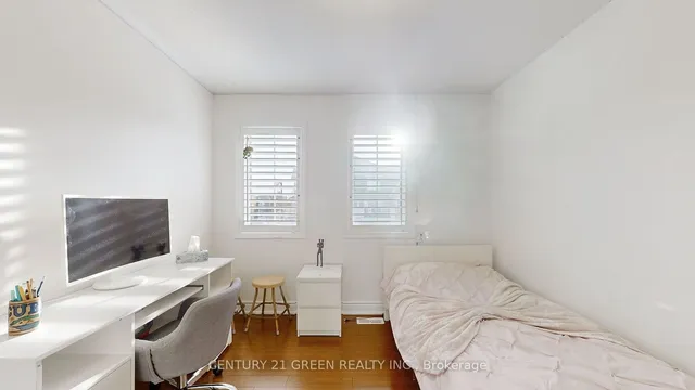 Additional image 32 of 881 Minchin Way