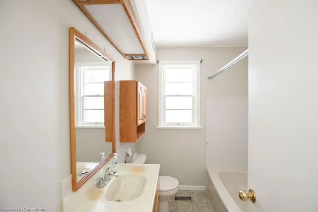 Additional image 10 of 46 Wyngate Ave