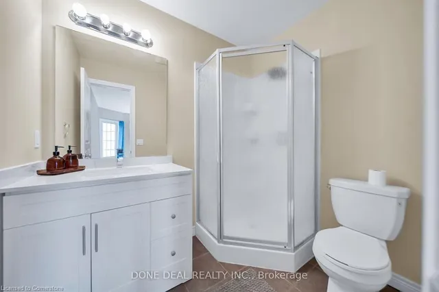 Additional image 30 of 21 Bellagio Ave