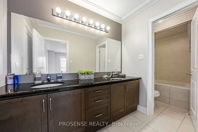 Additional image 28 of 8 Macbean Cres