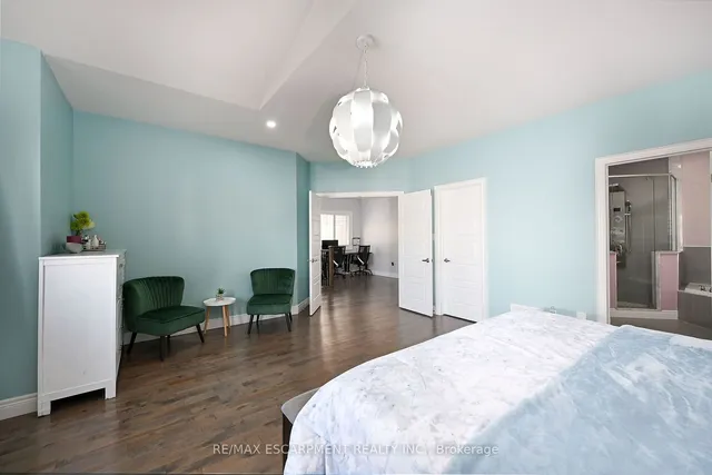 Additional image 25 of 30 ASCOLI Dr