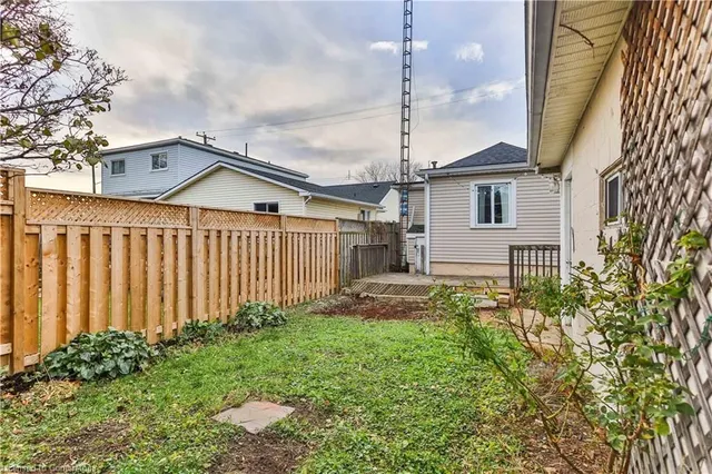 Additional image 31 of 419 Upper Sherman Ave