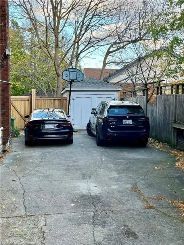 Additional image 35 of 57 Newton Ave