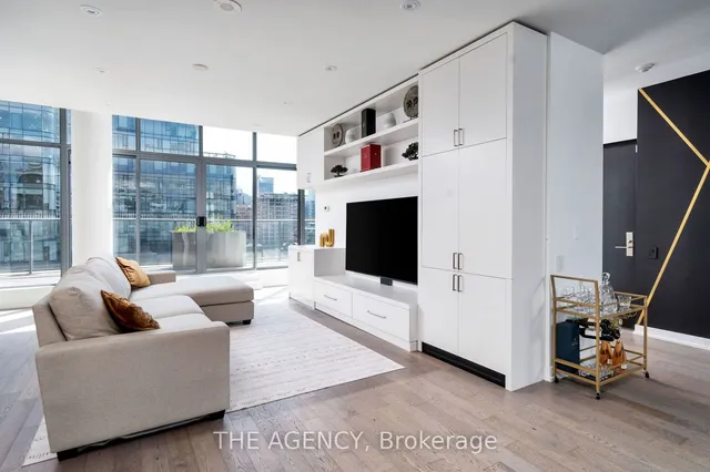 Additional image 5 of 650 King St Unit PH01