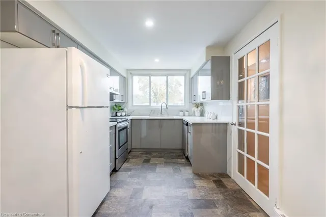 Additional image 12 of 25 Britten Close Unit B52