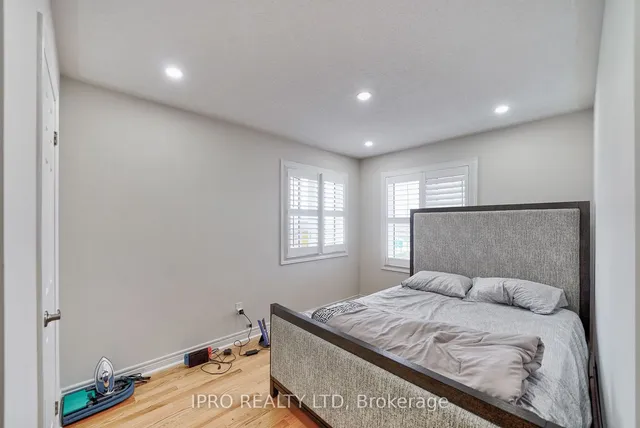 Additional image 21 of 566 BESSBOROUGH Dr