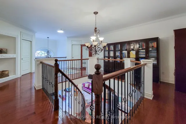 Additional image 25 of 15 Donatello Crt