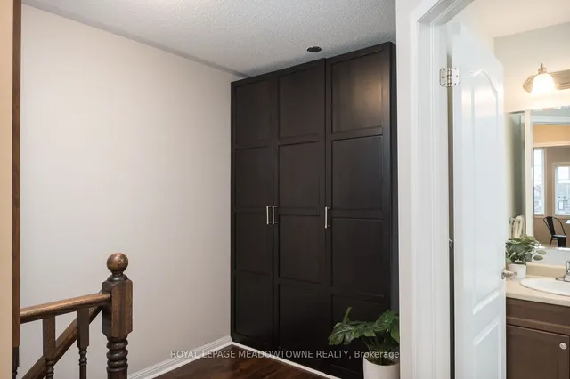 Additional image 20 of 769 Challinor Terr