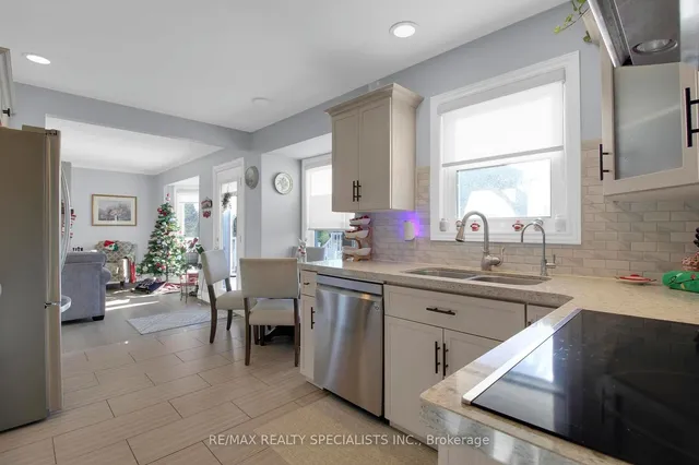 Additional image 11 of 11044 1st Line