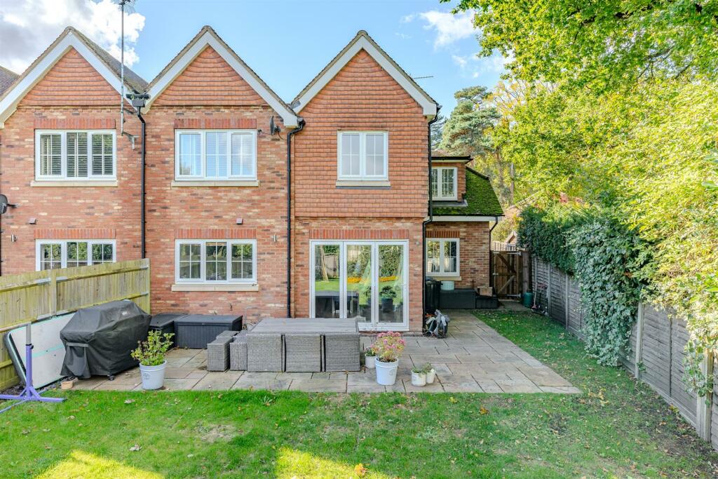 Additional image 31 of The Drive, Welwyn