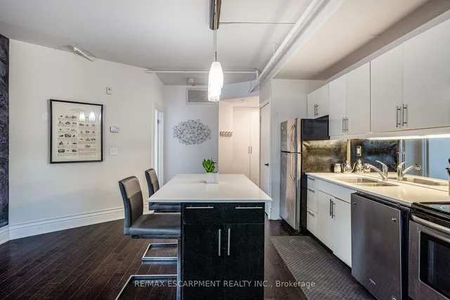 Additional image 9 of 200 STINSON St Unit 104