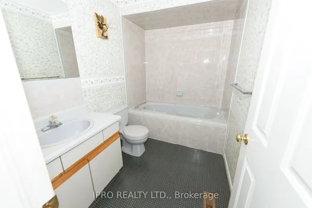 Additional image 14 of 38 Elora Dr Unit 28