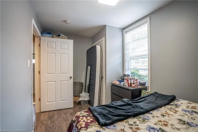 Additional image 15 of 165 Emerald St