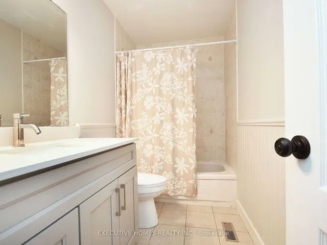 Additional image 20 of 1058 Bowring Cres