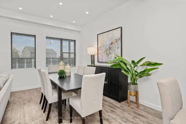 Additional image 28 of 127 Freelton Rd