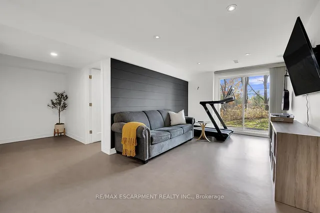 Additional image 36 of 80 MYERS Lane