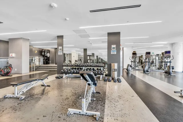 Additional image 31 of 51 East Liberty St Unit 1516