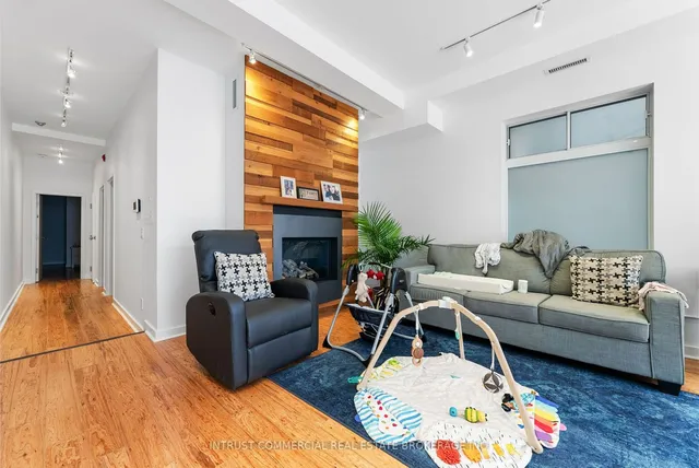 Additional image 15 of 3635 Dundas St