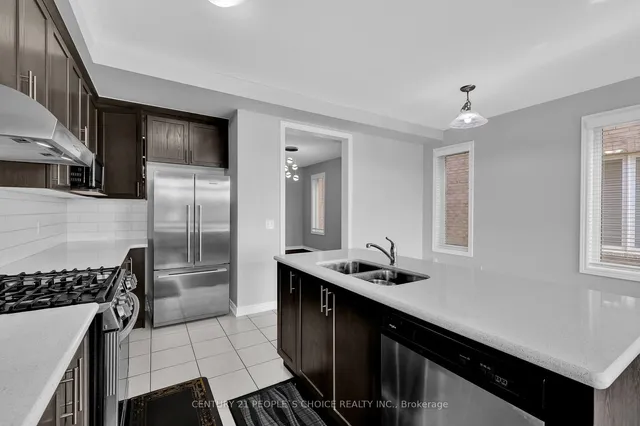 Additional image 17 of 38 Narbonne Cres