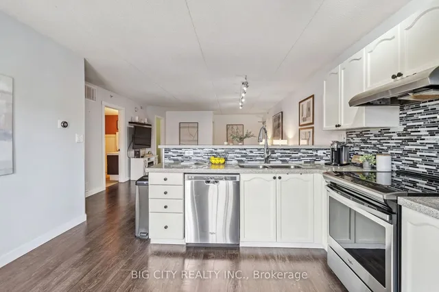 Additional image 6 of 1421 Walker's Line Unit 305