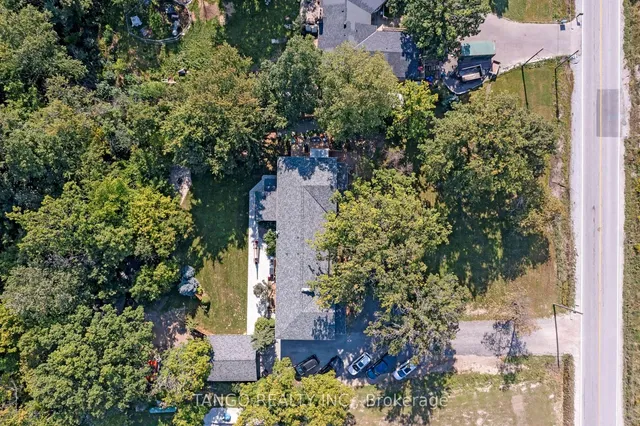 Additional image 3 of 6739 Fifth Line