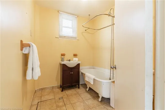 Additional image 13 of 26 Argyle Ave