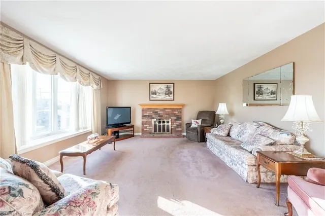 Additional image 5 of 8560 Leeming Rd