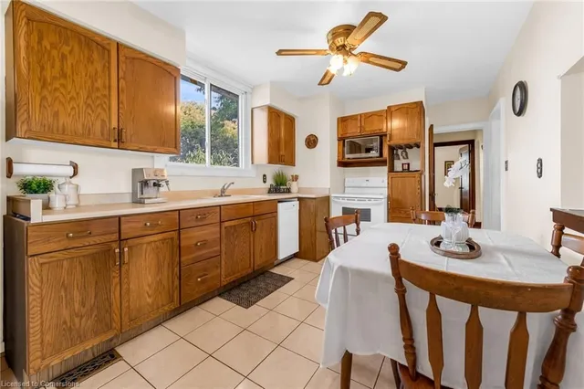 Additional image 11 of 155 Walter Ave