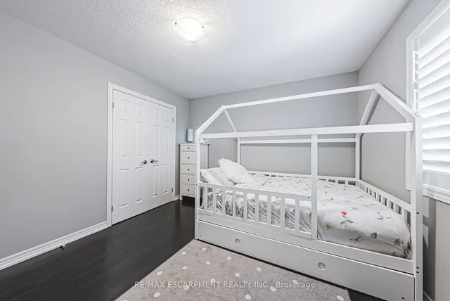 Additional image 18 of 48 Madonna Dr