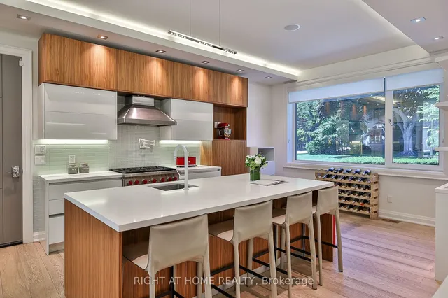 Additional image 10 of 179 Old Yonge St