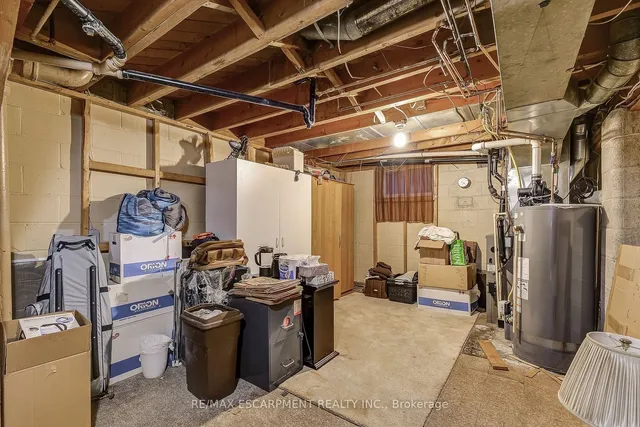 Additional image 31 of 8 Bromley Rd