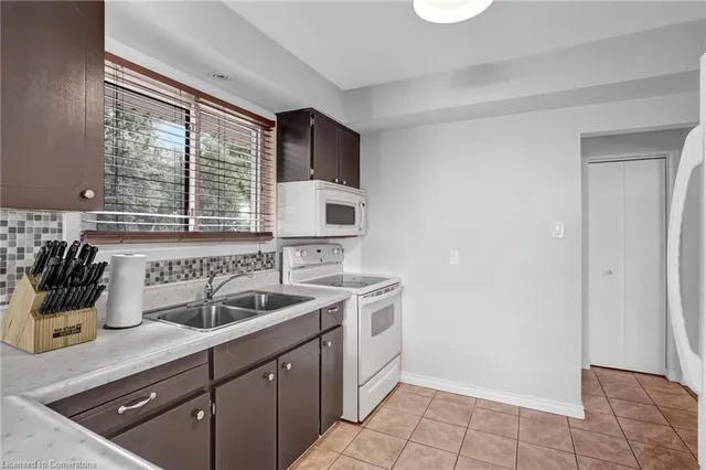 Additional image 13 of 9184 Airport Rd