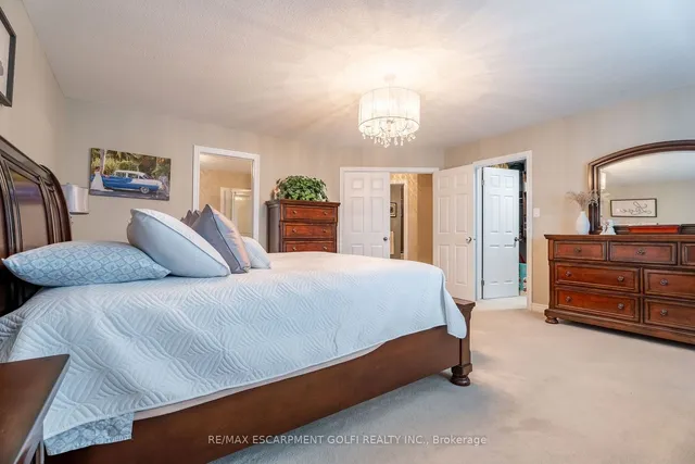 Additional image 16 of 49 Desoto Dr