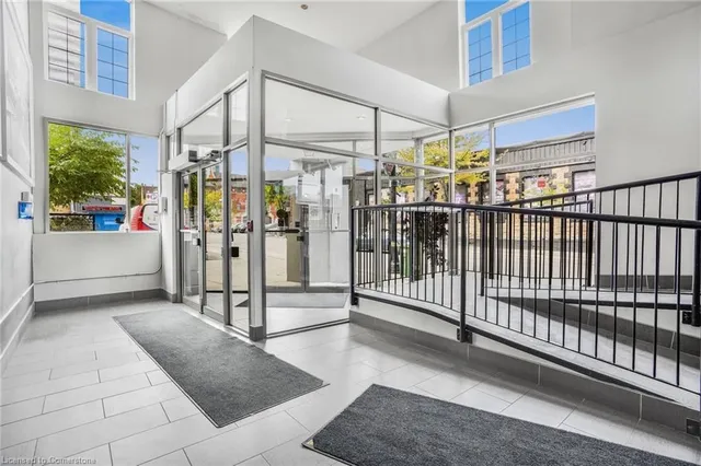 Additional image 5 of 80 King William St Unit 212