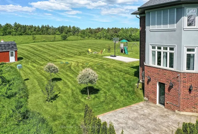 Additional image 34 of 100 Chesswood Tr