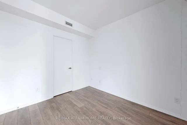 Additional image 17 of 45 Charles St Unit 1701