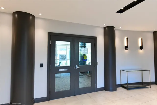 Additional image 22 of 33 Bay St Unit 2510