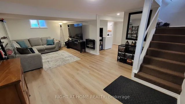 Additional image 16 of 124 Barons Ave